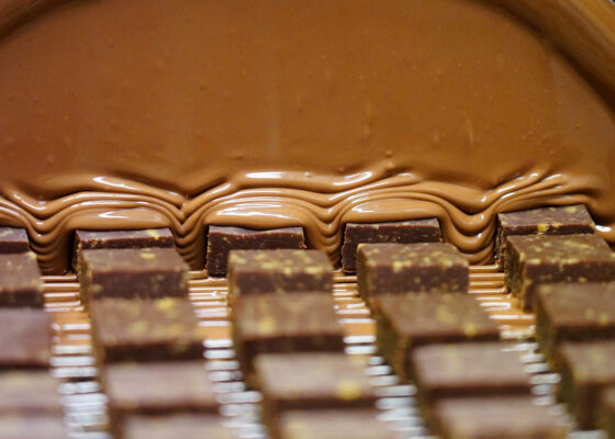 Pott au Chocolat Pralinen Produktion 1080 2